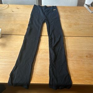 Fabletics flare leggings